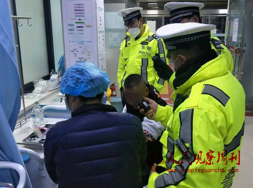 һ���Ӿƺ���֤�賵�Ƽݱ�����