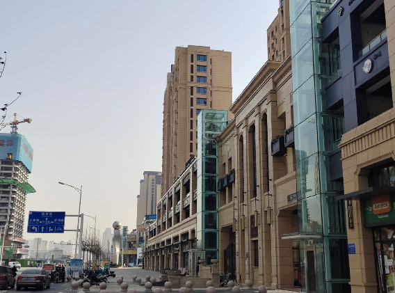 ��ƽ��¥�й�ע��ƽ���и����˸�ۡ��ˮ��ð�䡰���ۺӡ���