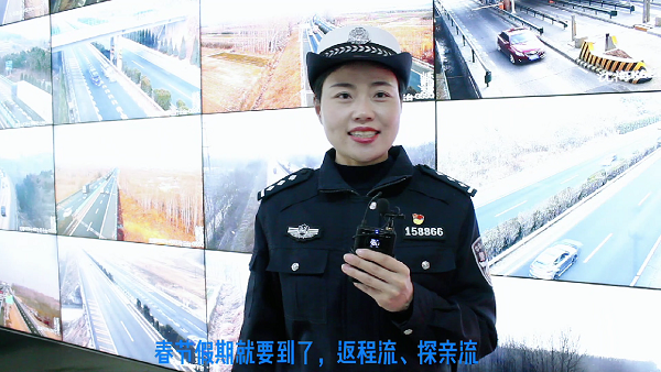 三八女神节，青岛交警晒“警花”