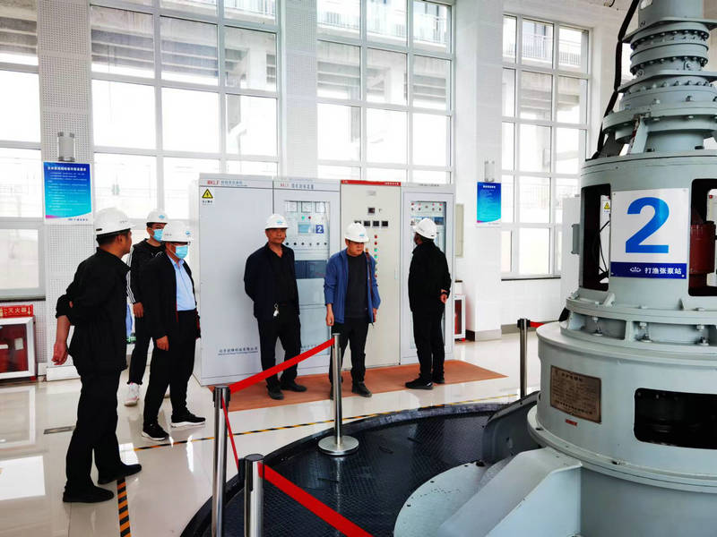 ���˻ƺӺ���֣���չ�ں�ˮ������