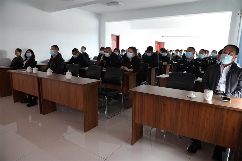 �ҳϵ���չ��� �ٳ�����������