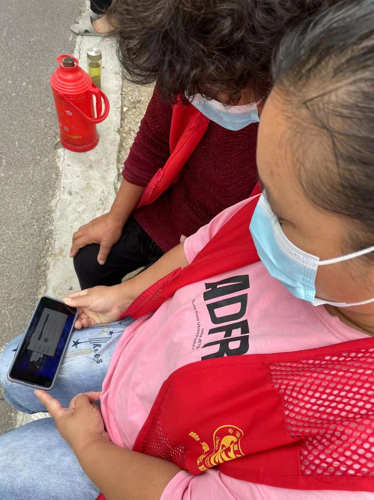 ����Ҧ����ٰ조���տ�����С�ݡ����ӷ��񸨵�Ա��ѵ��������ѵ