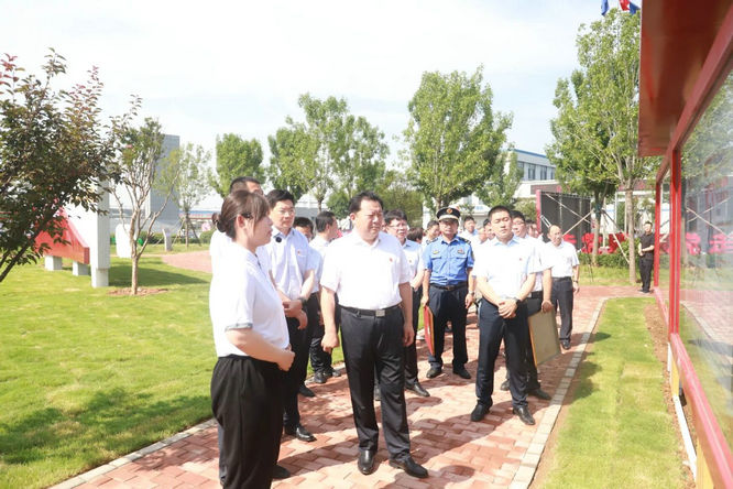 ɽ���޳ǣ����ż��š�����+���������⹫԰����԰��ʽ��԰