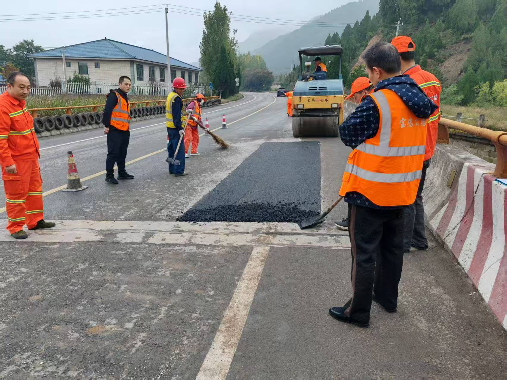 ����¤�ع�·�κ�ץ���ꡰ�ƽ��ա����ϵ�·��ͨ